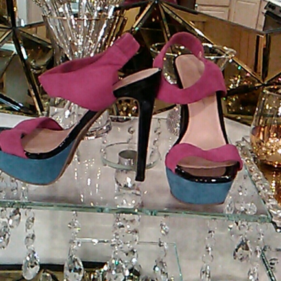 Heels - Picture 3 of 6